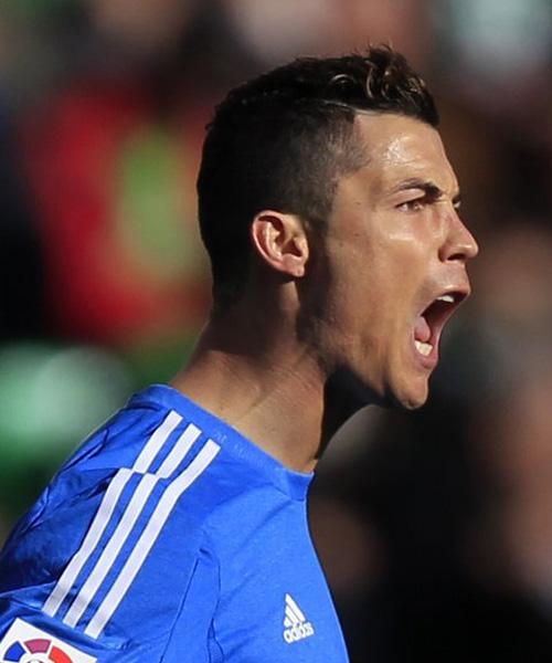 尔奠定了胜 尔奠定了胜